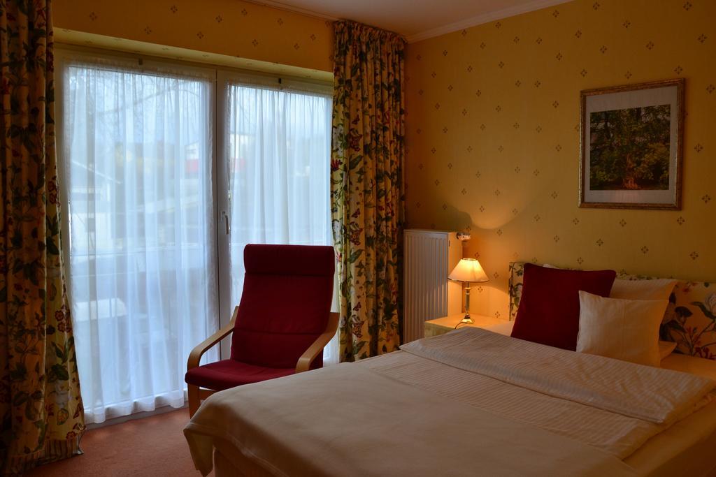 Christian Gartenhotel Nieder-Olm (Rhineland-Palatinate) Exterior foto