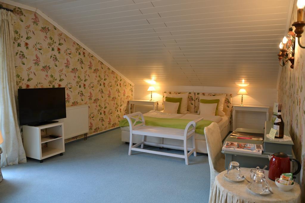 Christian Gartenhotel Nieder-Olm (Rhineland-Palatinate) Exterior foto